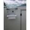 Boite de rangement en plastique blanc avec fixation ventouse.