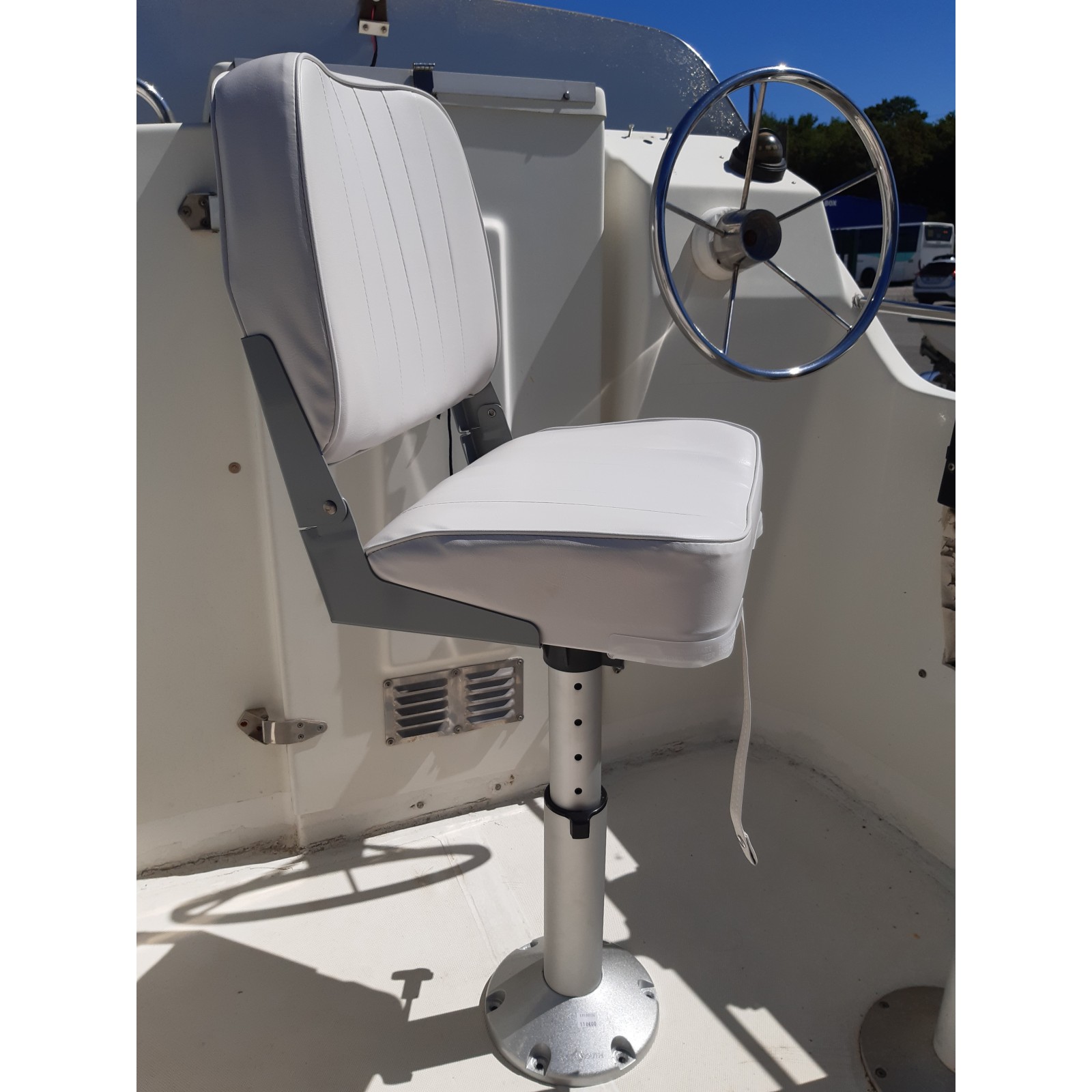 HOMASIS Siège Bateau Ergonomique En Cuir PVC – Accoudoirs Courbés, Appui-Tête Rabattable, Rembourrage 10,5cm, Pliable, Charge 150kg – Confort Et Élégance En Mer