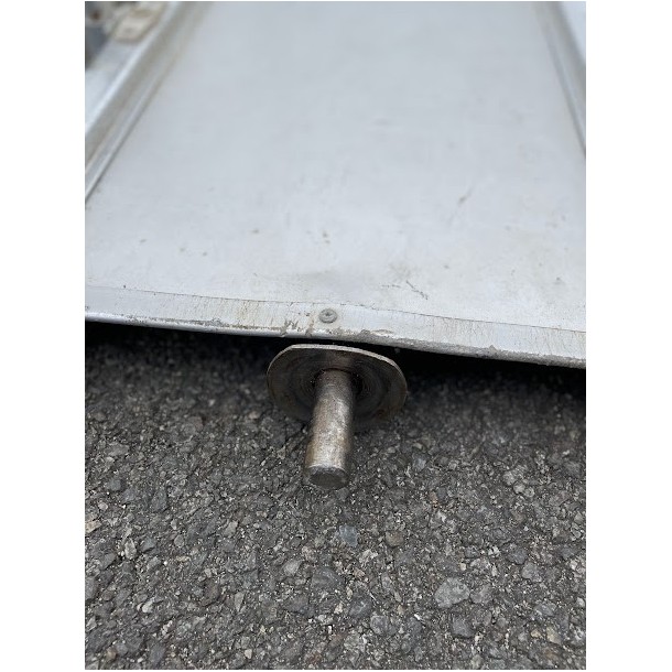 Passerelle pliable d'occasion 2.5 M avec roue et main courante.