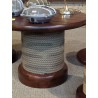 Salon en acajou esprit marin, 1 table basse et 4 tabourets