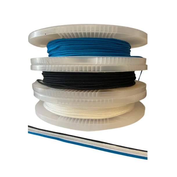 Bobine de Garcette 4mm Blanc/Bleu/Noir Bobine de Garcette 4mm Blanc/Bleu/Noir